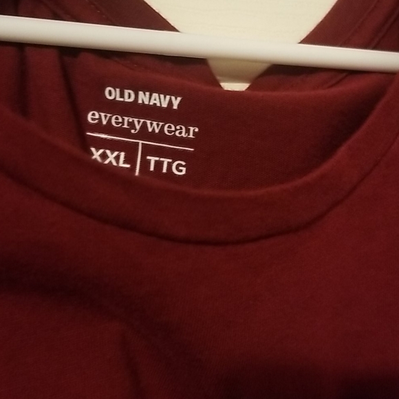 Burgundy tee - Picture 3 of 3